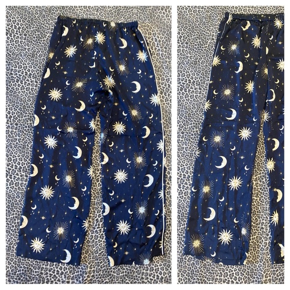 Easy-luxe eco long-sleeve pajama set in twinkling sky print sun moon size medium - Picture 5 of 12